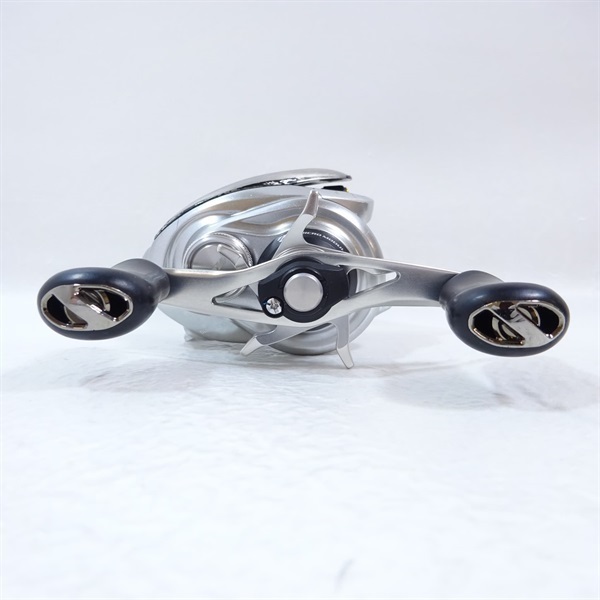 １６メタニウムＭＧＬ右